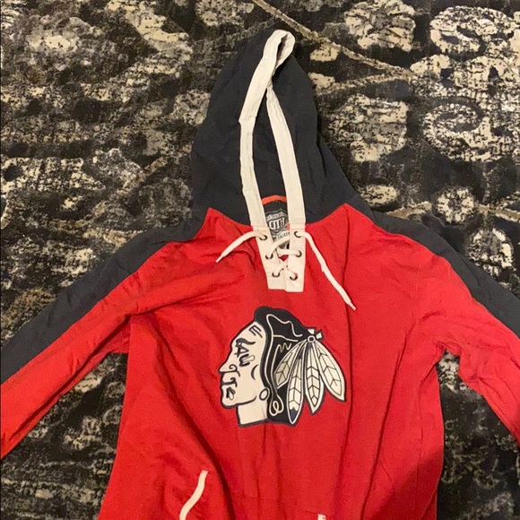 Black hawks hoodie - Picture 1 of 5